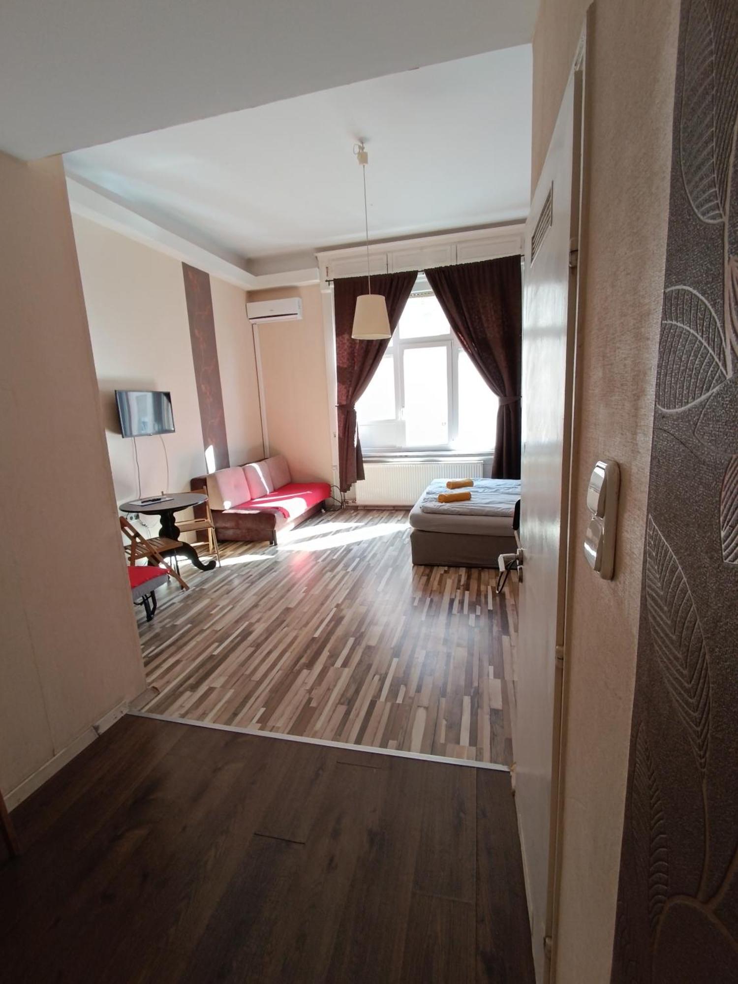 Liechtenstein Apartments Βουδαπέστη Εξωτερικό φωτογραφία