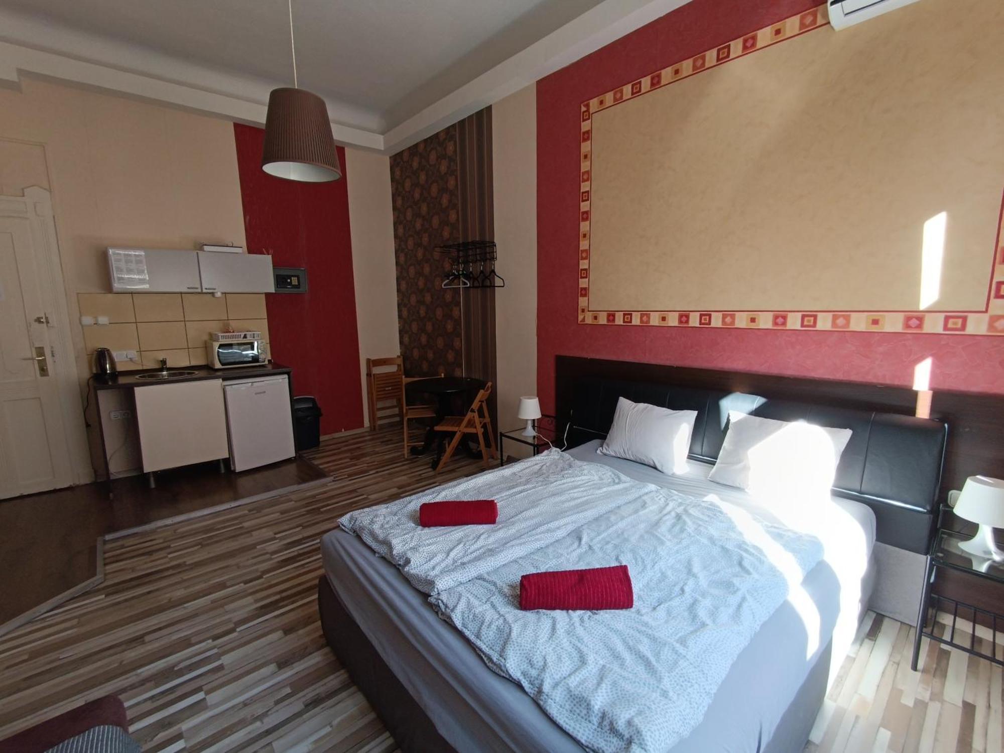 Liechtenstein Apartments Βουδαπέστη Εξωτερικό φωτογραφία