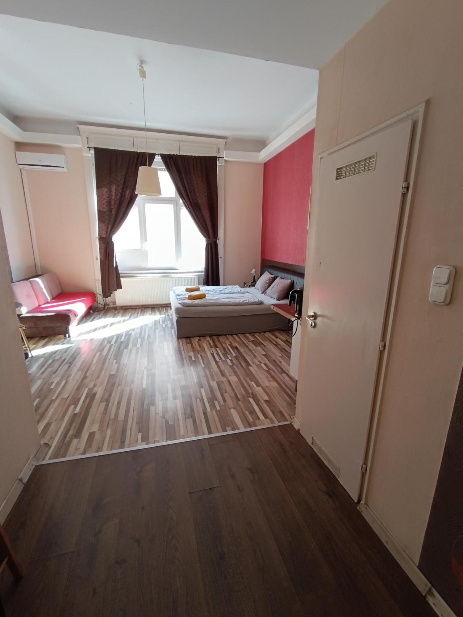 Liechtenstein Apartments Βουδαπέστη Εξωτερικό φωτογραφία